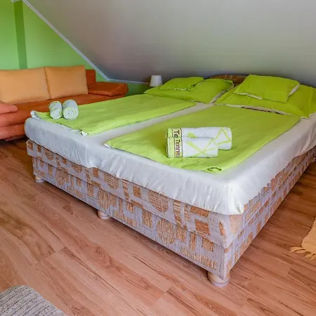 Apartment Gal Apartmanhaz *