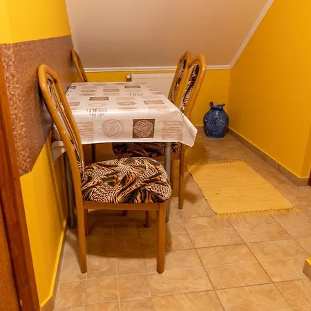 Apartment Gal Apartmanhaz