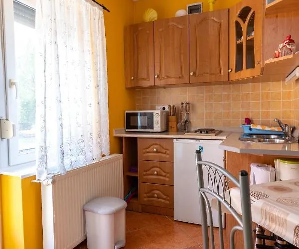 Lejlighed Gal Apartmanhaz *