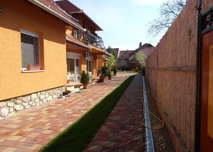 Lejlighed Gal Apartmanhaz *