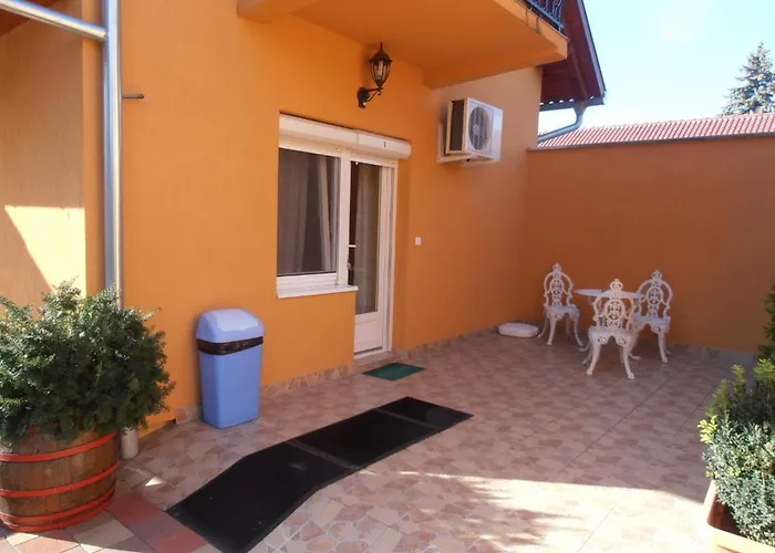 Lejlighed Gal Apartmanhaz