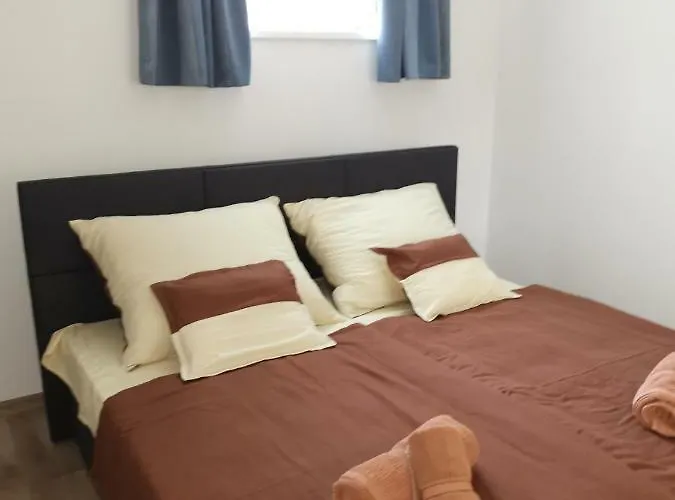 Gal Apartmanhaz * Harkány
