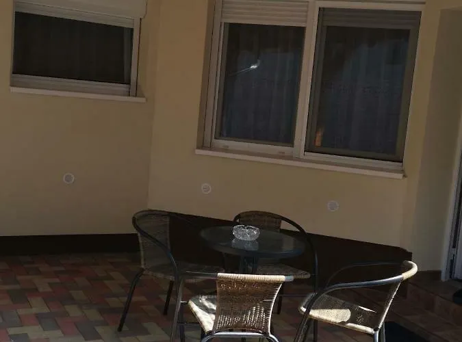 Gal Apartmanhaz *